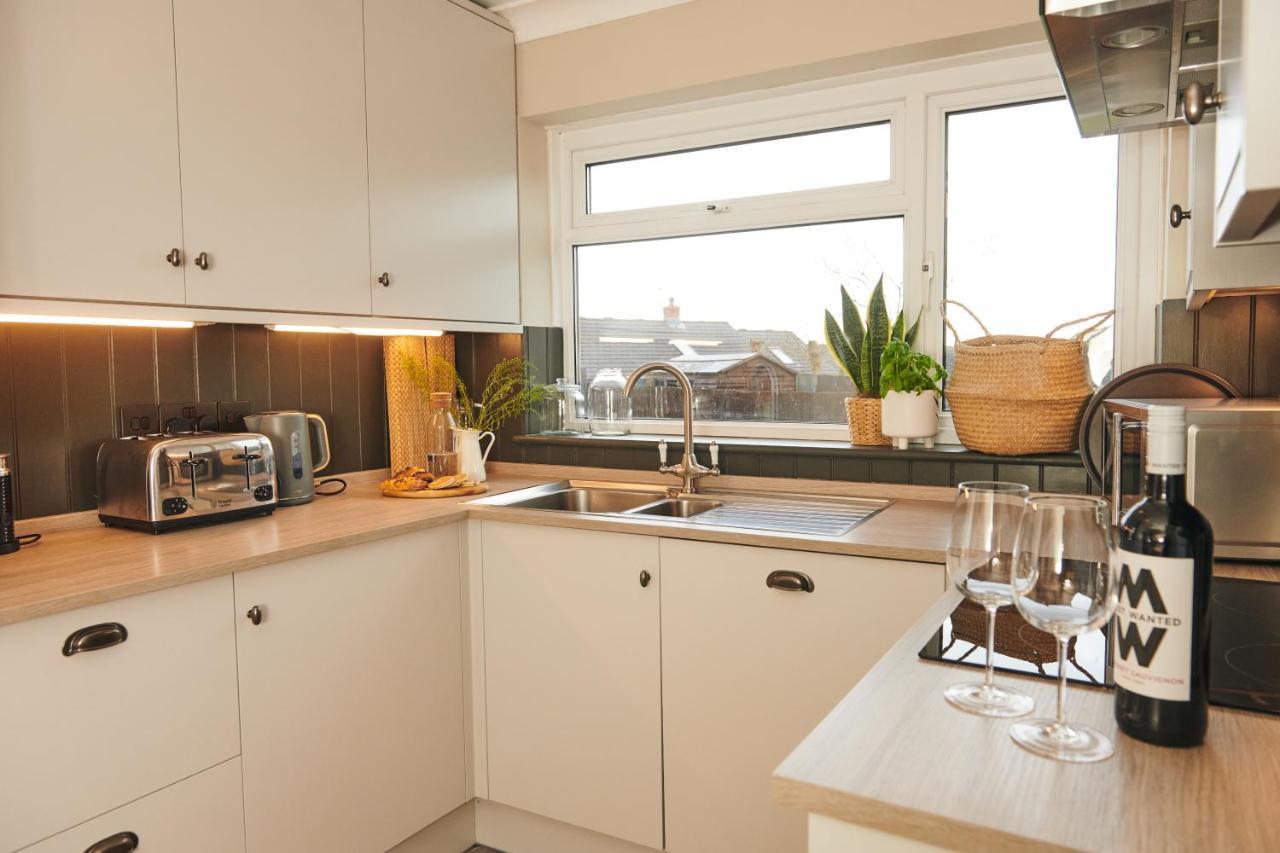 Ser Ar Y Bryn- Lovely Family Home With Garden, Walk To The Village And Beach Saundersfoot Exterior photo