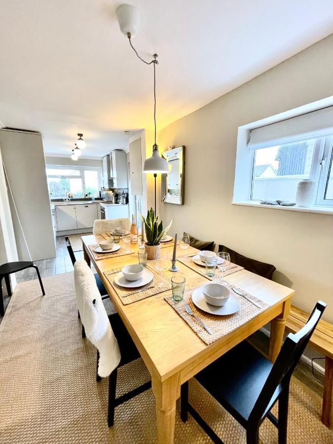 Ser Ar Y Bryn- Lovely Family Home With Garden, Walk To The Village And Beach Saundersfoot Exterior photo