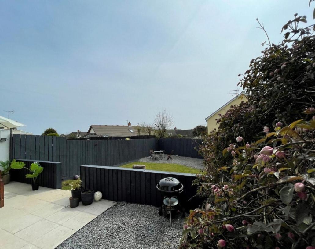 Ser Ar Y Bryn- Lovely Family Home With Garden, Walk To The Village And Beach Saundersfoot Exterior photo